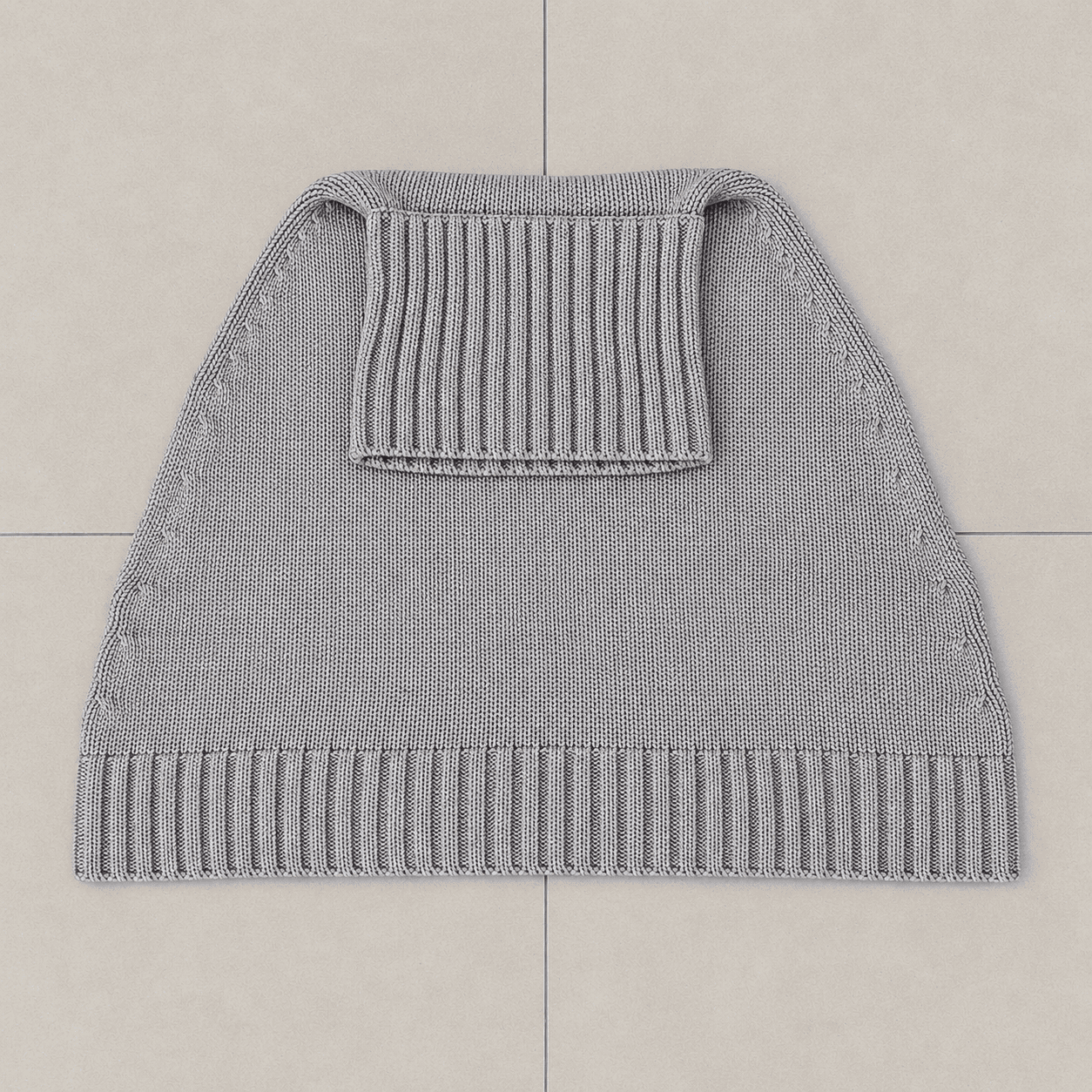 capoletto in maglia grigio con coste a rilievo capoletto in maglia grigio con coste a rilievo